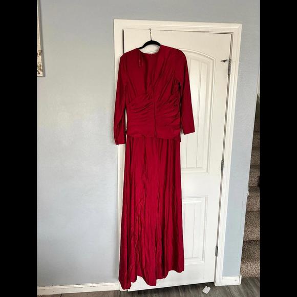 Dress - Picture 3 of 8